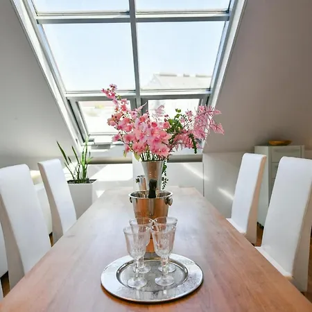 Luxury Penthouse With Sauna, Terrace, 250m2, 5bdrm, 3bthrm Apartman