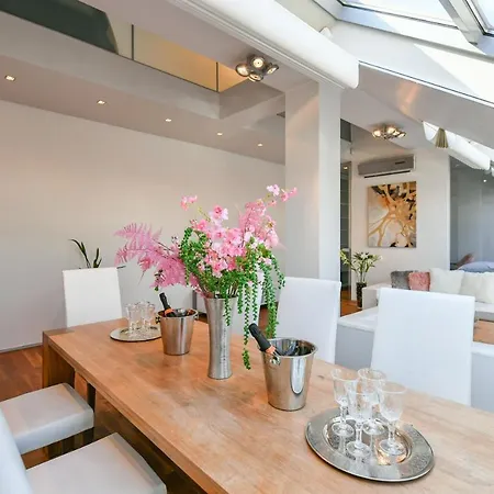 Apartman Luxury Penthouse With Sauna, Terrace, 250m2, 5bdrm, 3bthrm